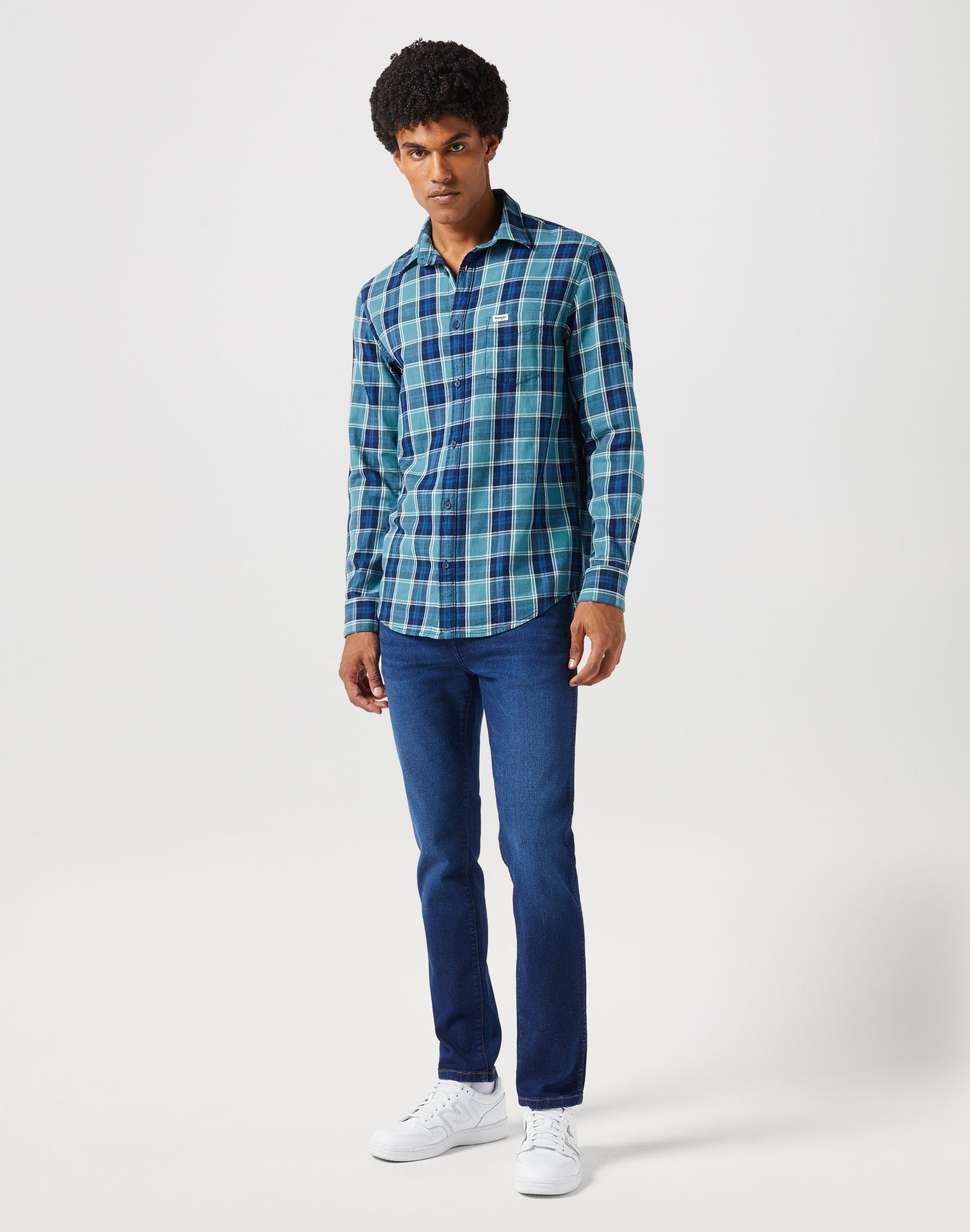 LS_1_PKT_SHIRT HYDRO_indigo | Bildmaterial bereitgestellt von SHOES.PLEASE.