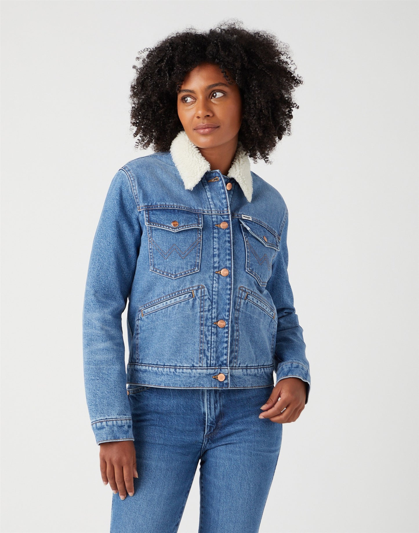 HERITAGE_SHERPA_JACKET FIRST_LOVE medium denim | Bildmaterial bereitgestellt von SHOES.PLEASE.
