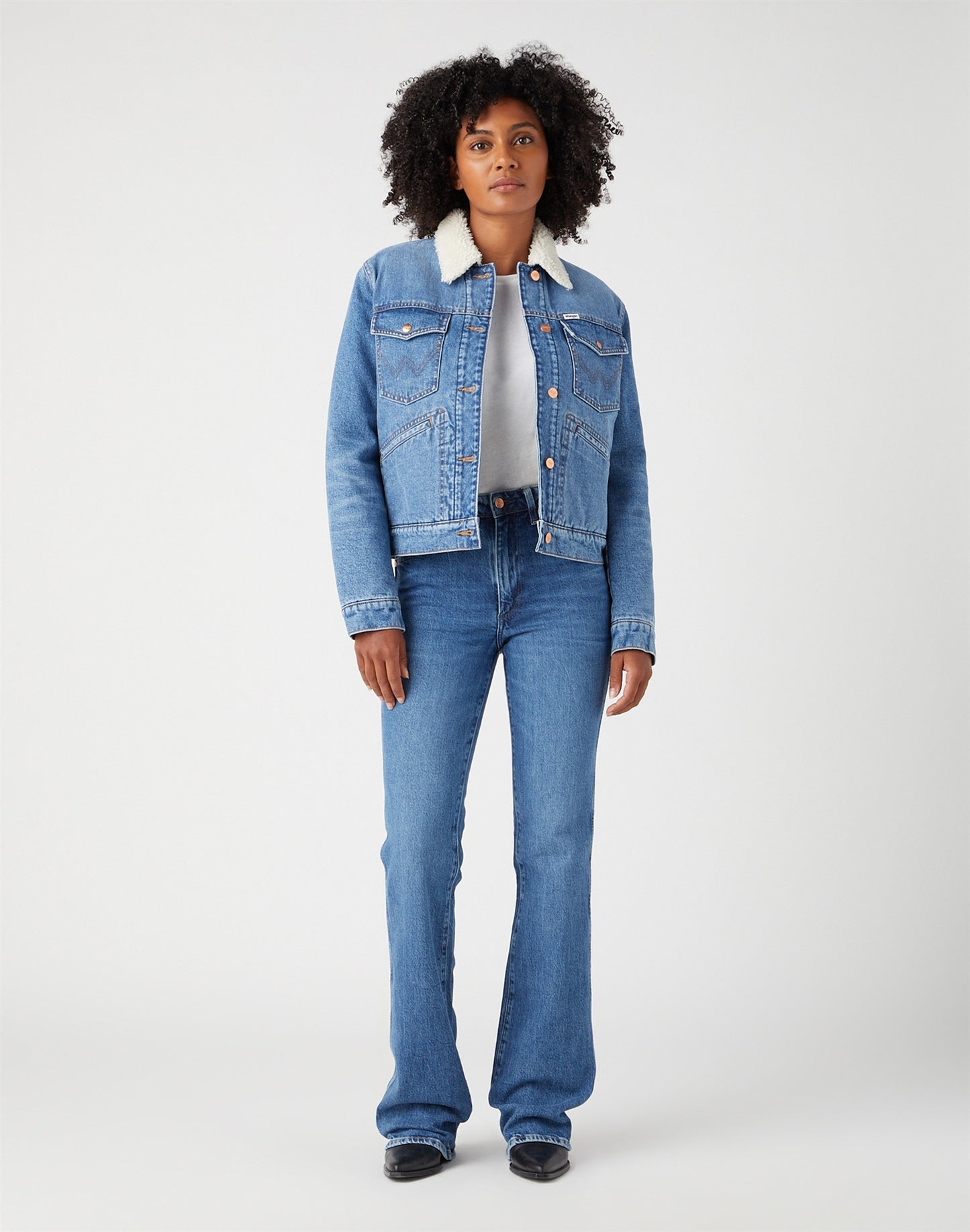 HERITAGE_SHERPA_JACKET FIRST_LOVE medium denim | Bildmaterial bereitgestellt von SHOES.PLEASE.
