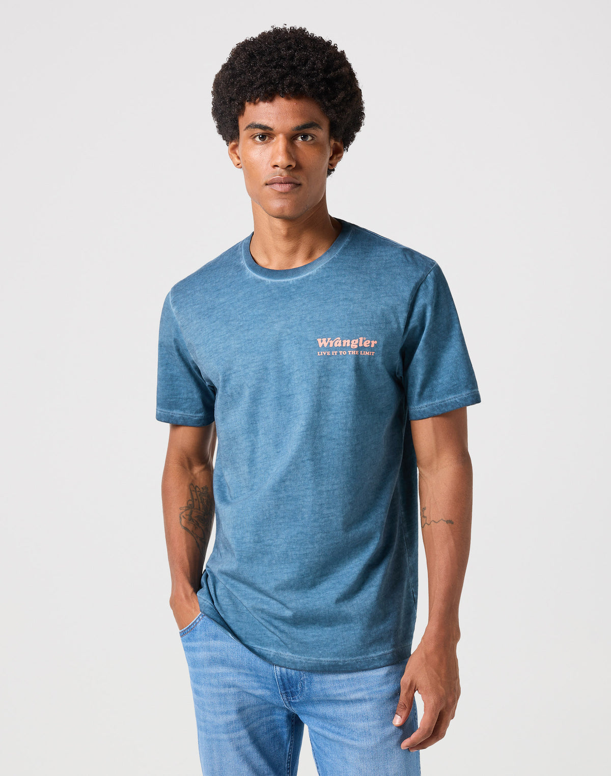 GRAPHIC_TEE DARK_DENIM blue | Bildmaterial bereitgestellt von SHOES.PLEASE.