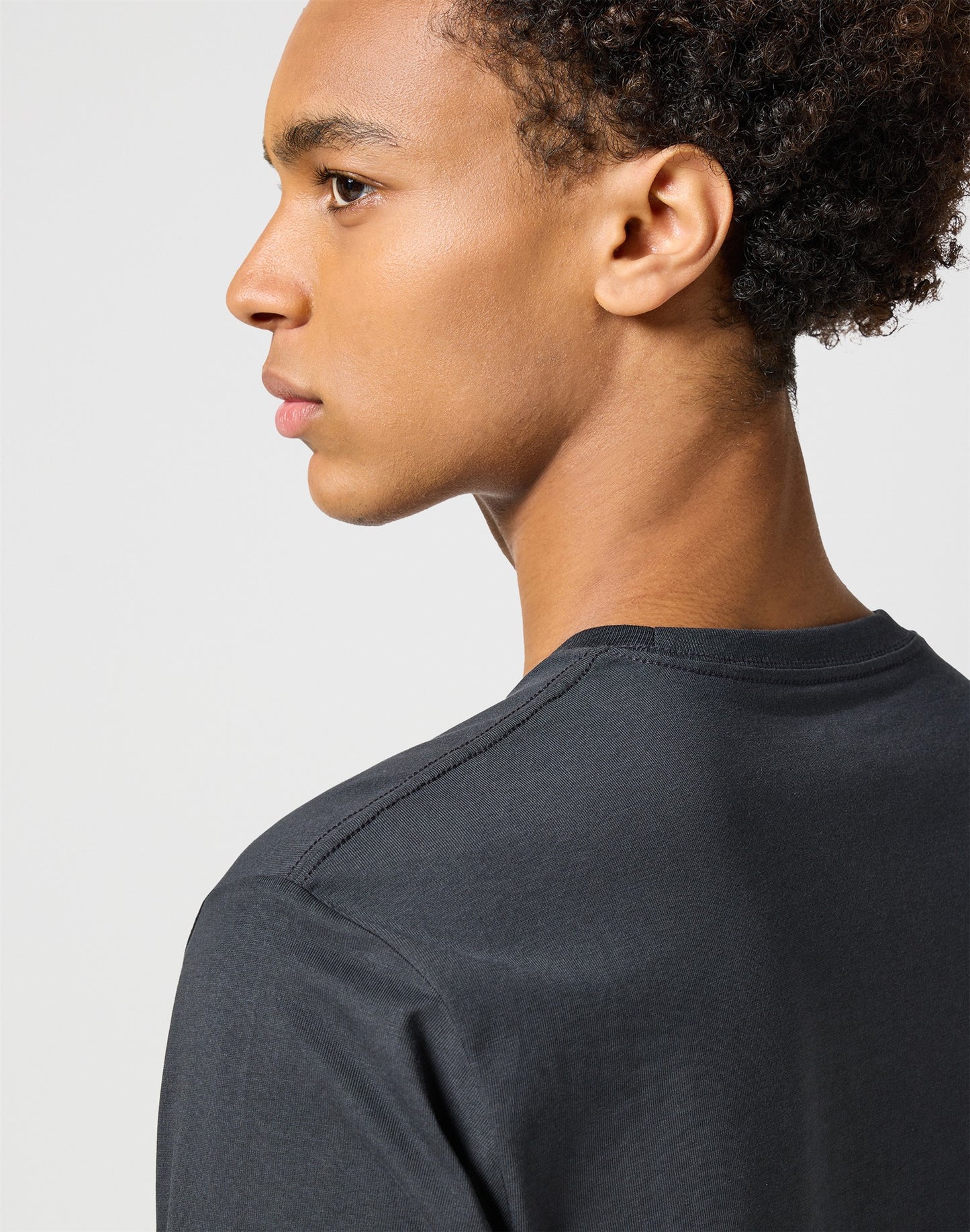 LS_GRAPHIC_TEE FADED_black | Bildmaterial bereitgestellt von SHOES.PLEASE.