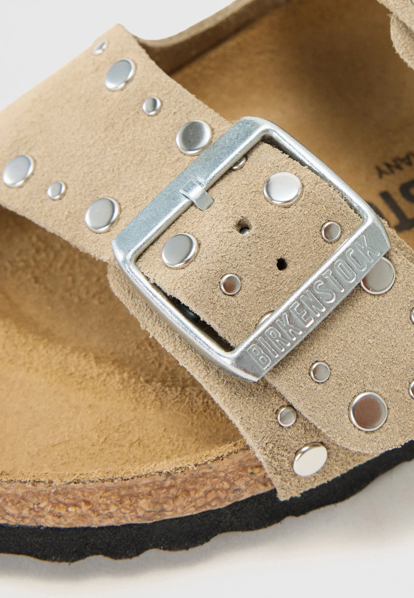 Arizona Rivets Suede Leather Women Narrow taupe | Bildmaterial bereitgestellt von SHOES.PLEASE.