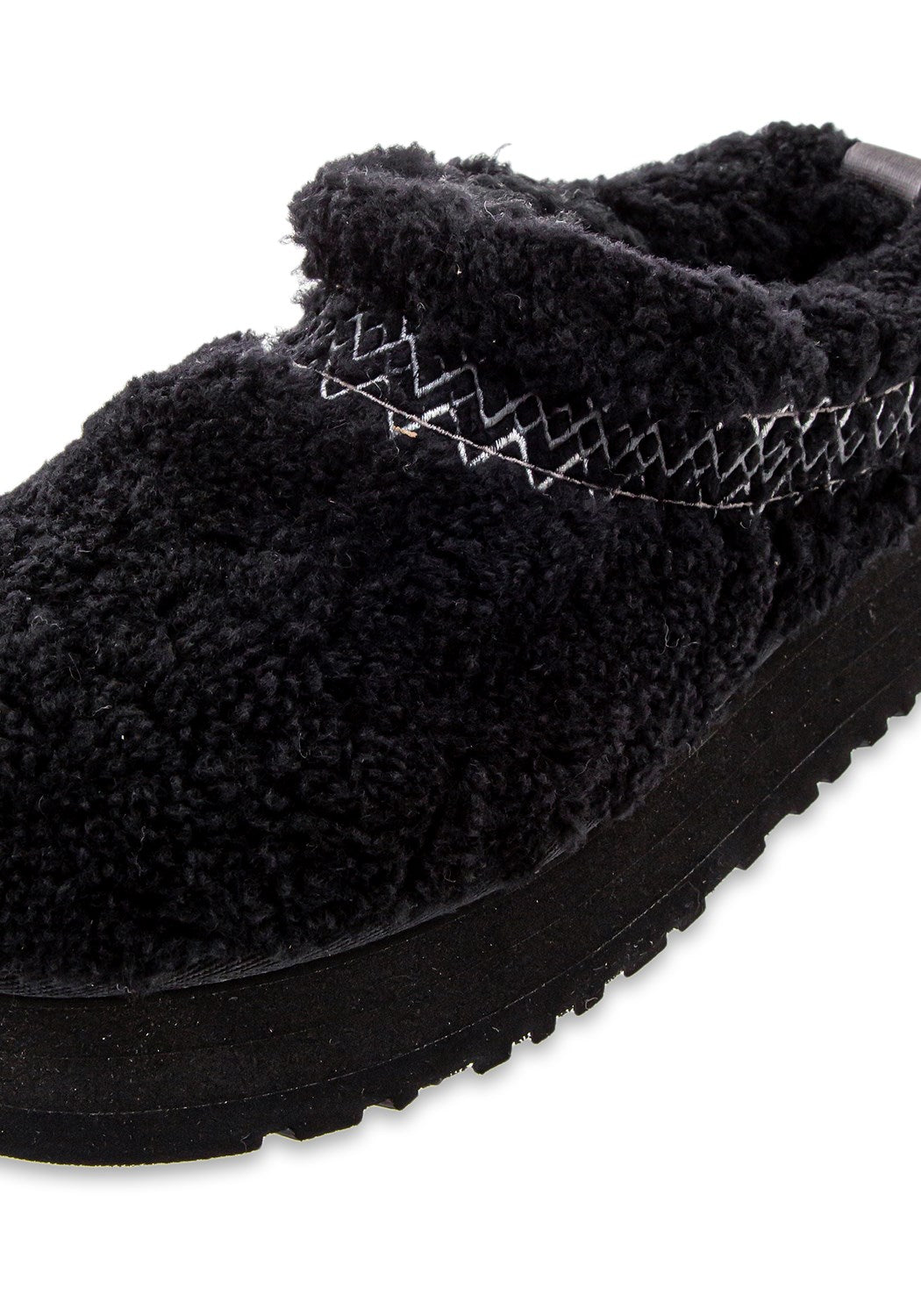 Tazz UGG Braid black | Bildmaterial bereitgestellt von SHOES.PLEASE.