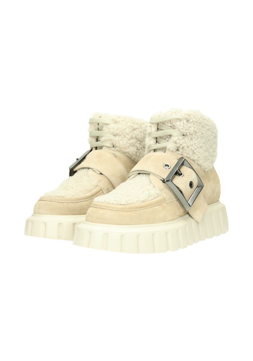 Grenelle Lace Buckle Fur Suede  lt.beige | Bildmaterial bereitgestellt von SHOES.PLEASE.