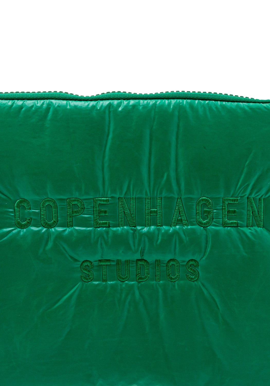 CPH Pouch 2 Big Recycled Nylon dp green | Bildmaterial bereitgestellt von SHOES.PLEASE.