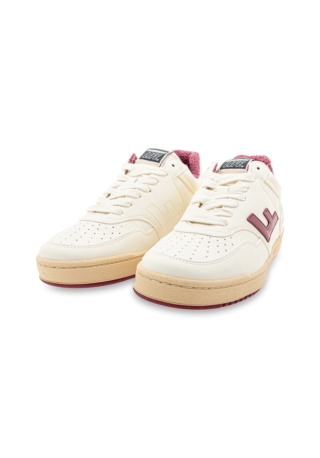 Retro 90s pearl vanilla aubergine | Bildmaterial bereitgestellt von SHOES.PLEASE.