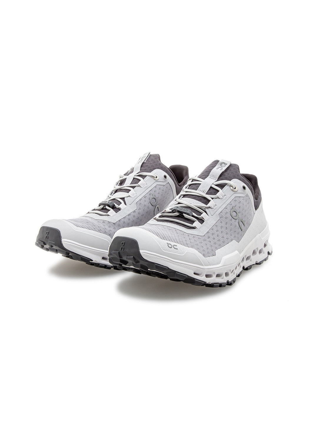 44.99045 M Cloudultra glacier/frost | Bildmaterial bereitgestellt von SHOES.PLEASE.