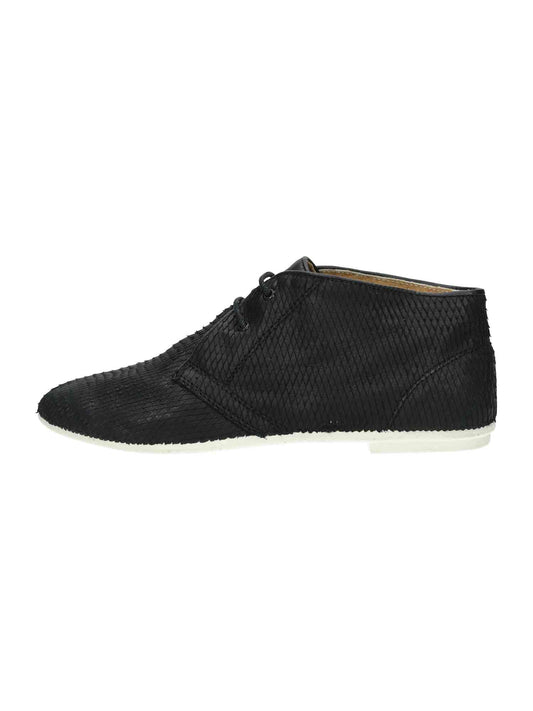 Allusion black fish