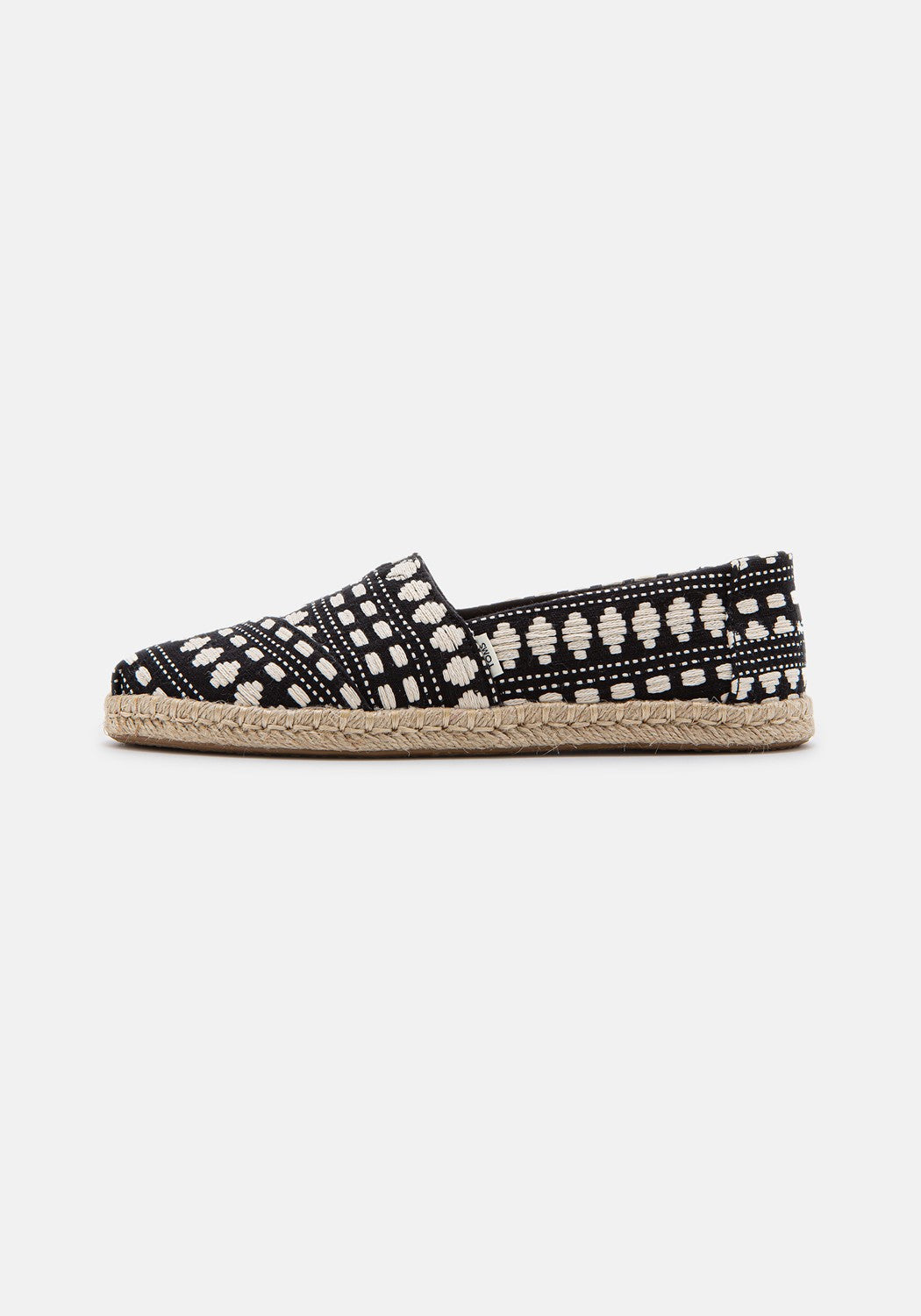 10016246 WM Woven black global | Bildmaterial bereitgestellt von SHOES.PLEASE.