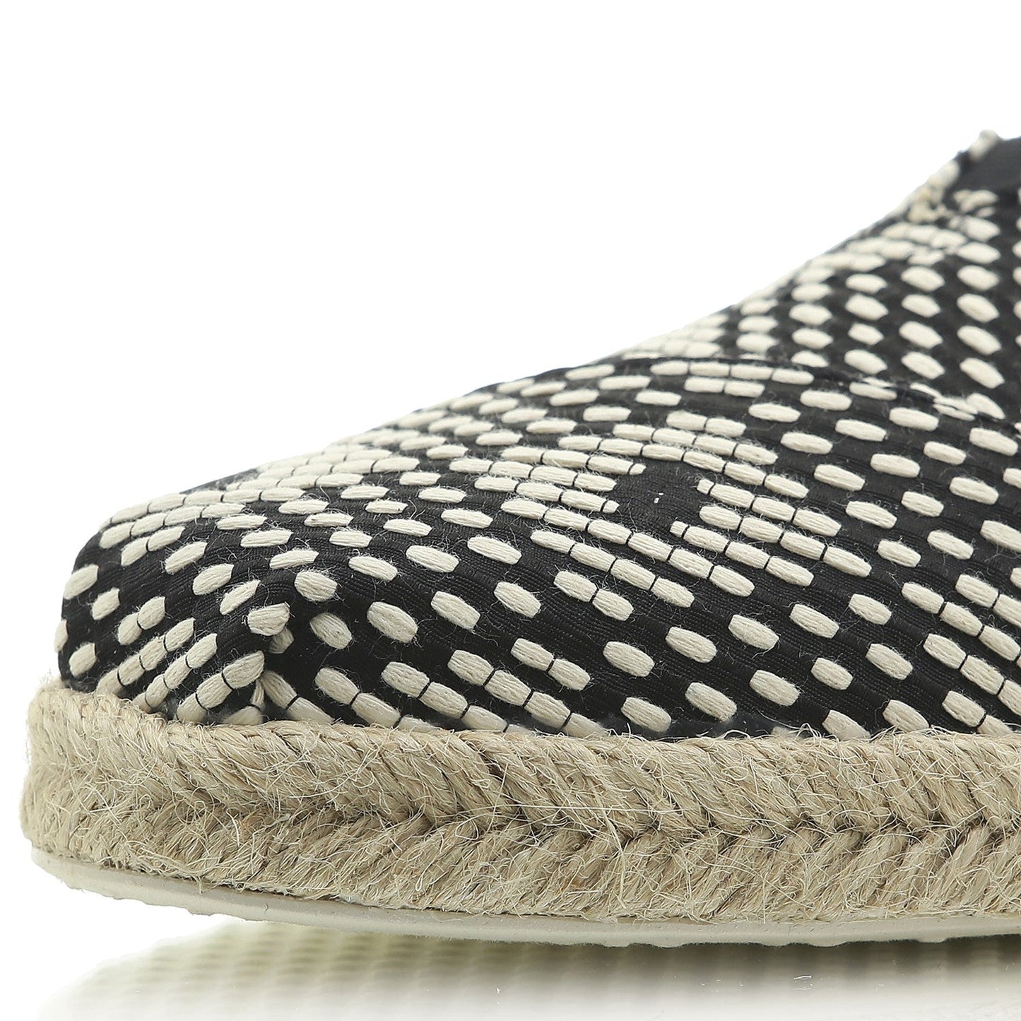 10015073 WM Geo DMND Woven black | Bildmaterial bereitgestellt von SHOES.PLEASE.