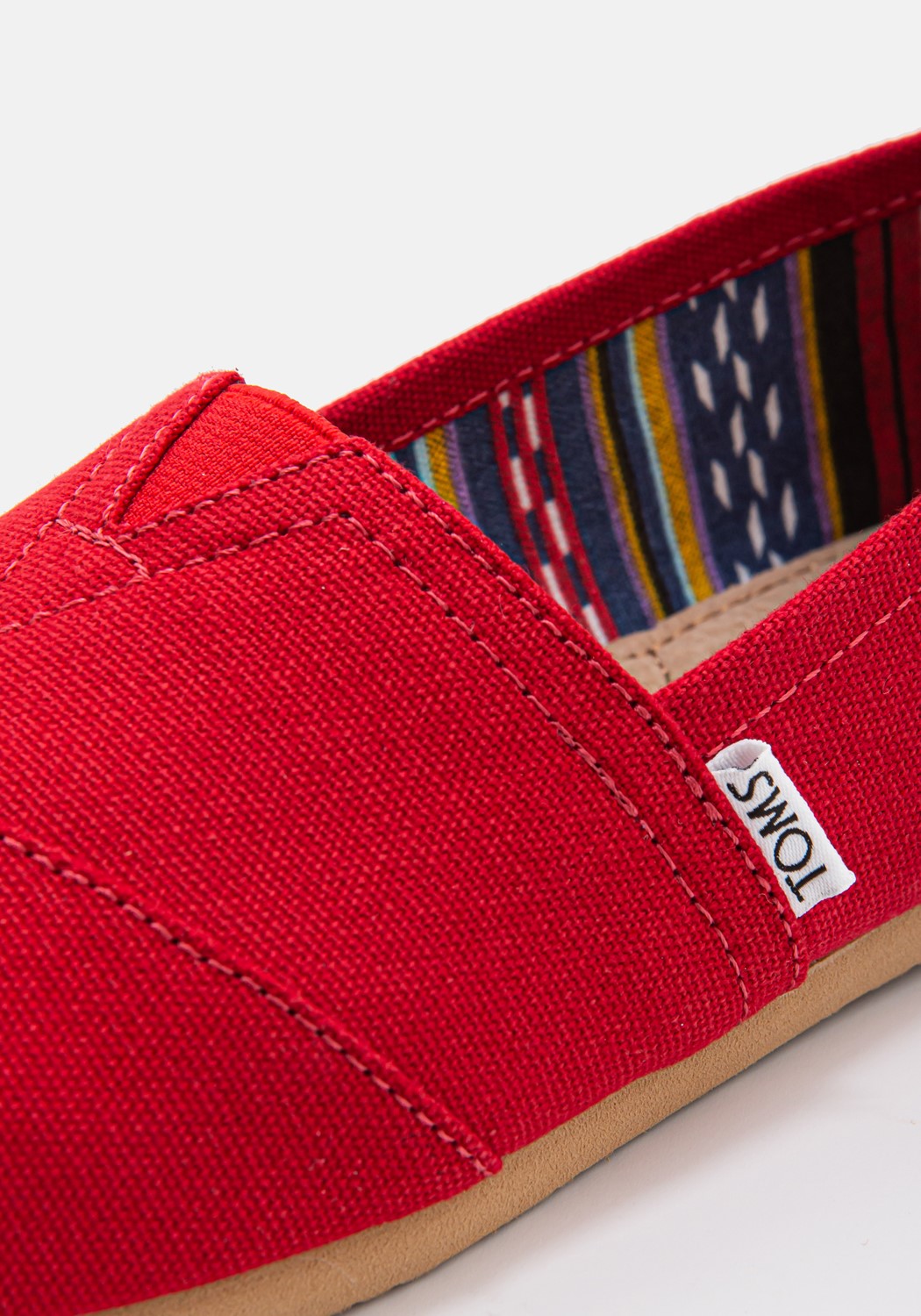 Canvas CLSC WM red | Bildmaterial bereitgestellt von SHOES.PLEASE.