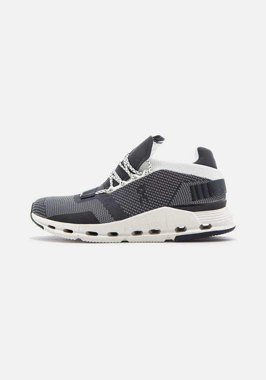 26.99677 W Cloudnova black/white