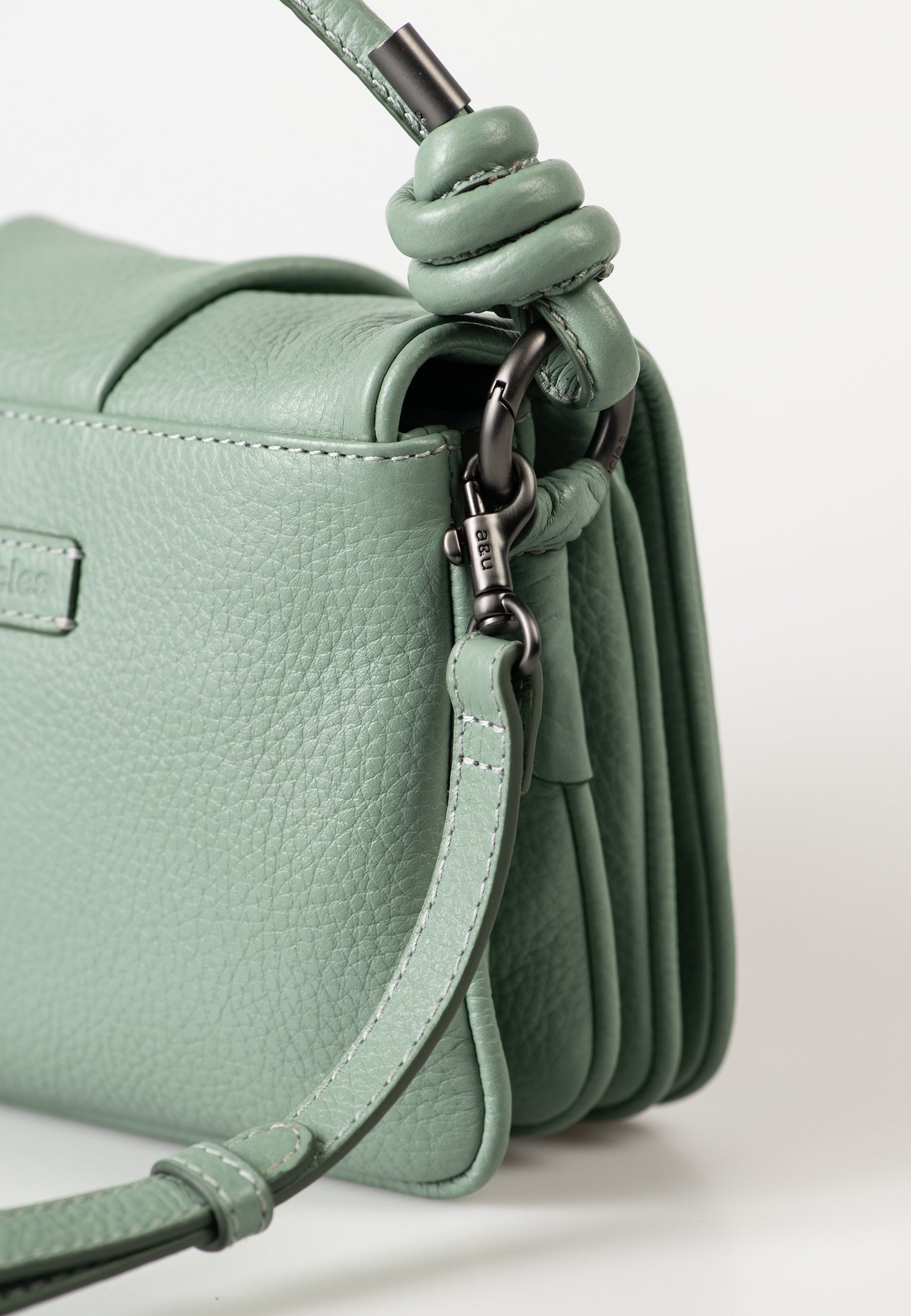 Twinkle Umhängetasche Philocalists sage green | Bildmaterial bereitgestellt von SHOES.PLEASE.