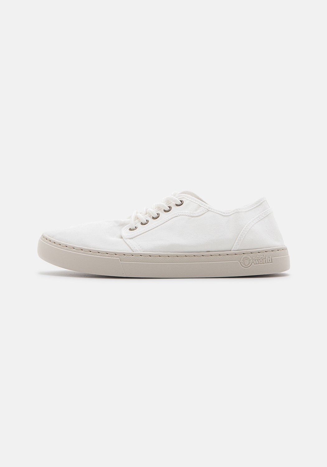 6602 Basket Tintado blanco | Bildmaterial bereitgestellt von SHOES.PLEASE.