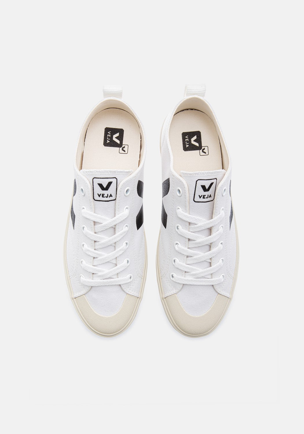 Nova Canvas white black | Bildmaterial bereitgestellt von SHOES.PLEASE.