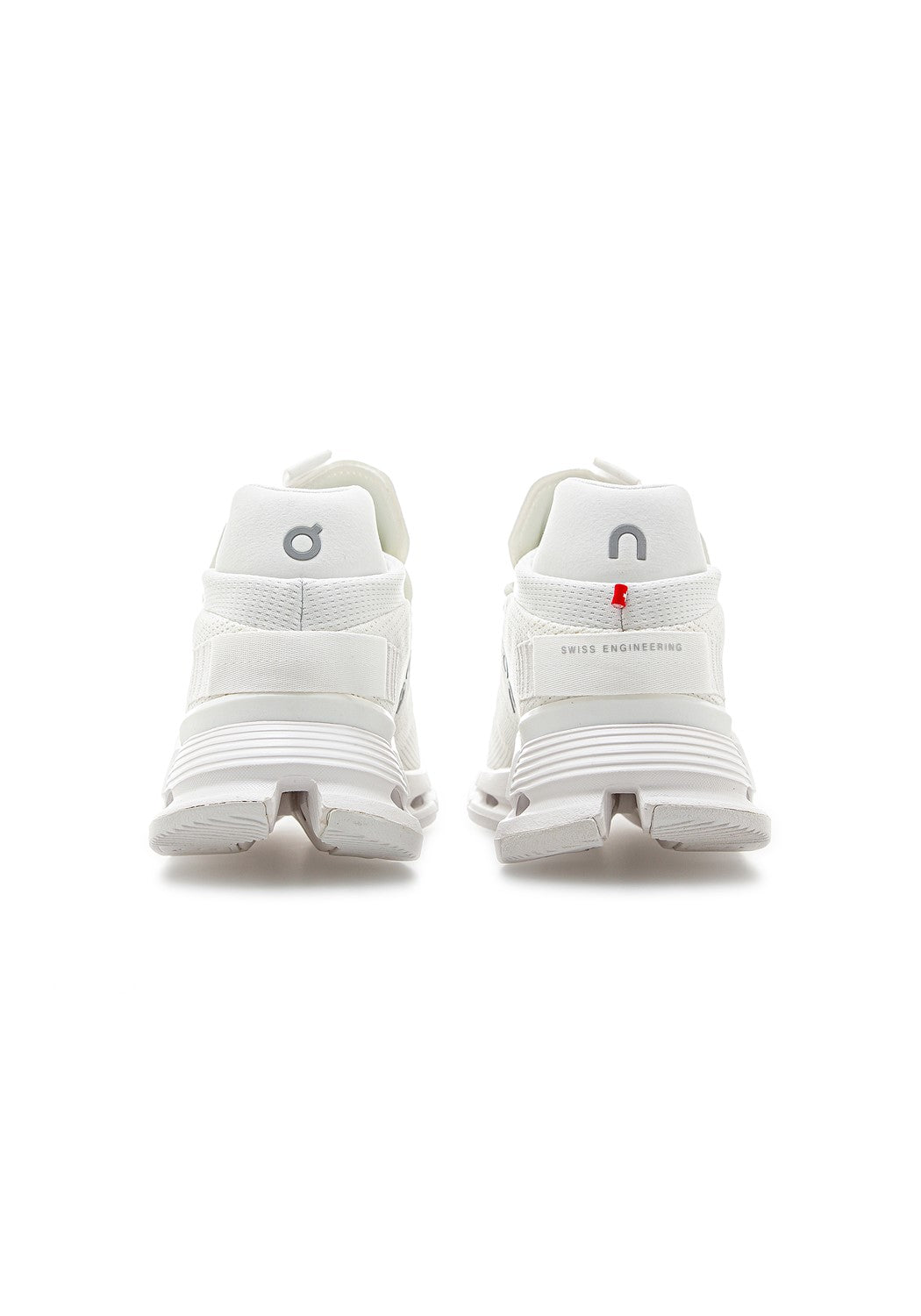 26.99115 W Cloudnova all white | Bildmaterial bereitgestellt von SHOES.PLEASE.