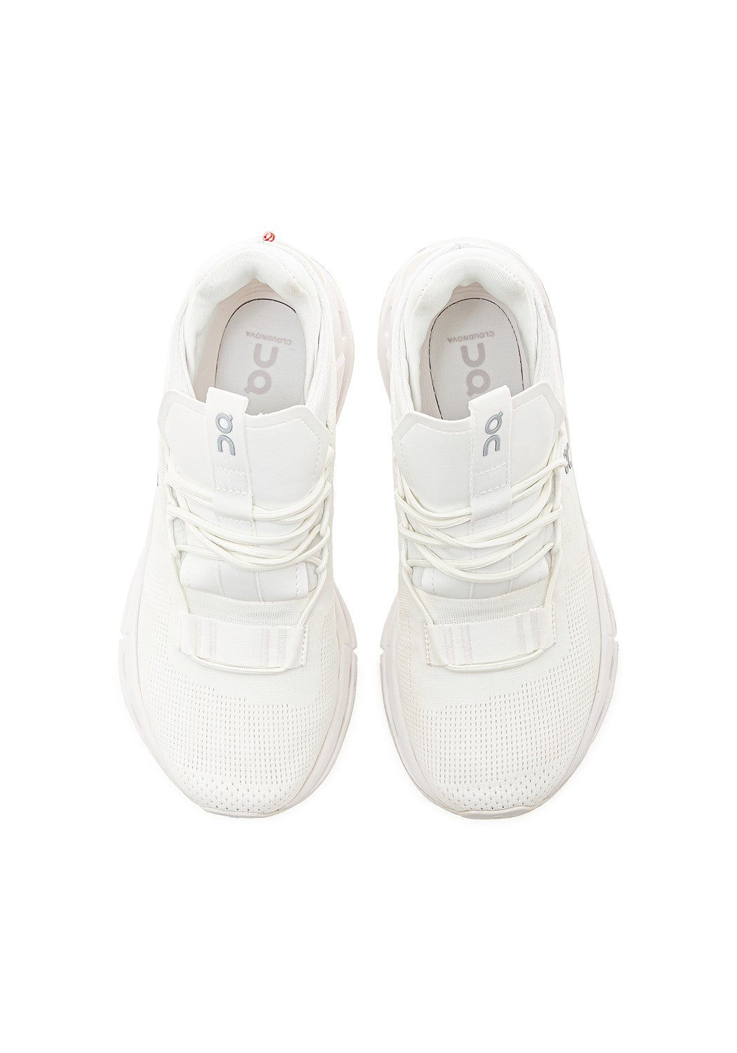 26.99115 W Cloudnova all white | Bildmaterial bereitgestellt von SHOES.PLEASE.