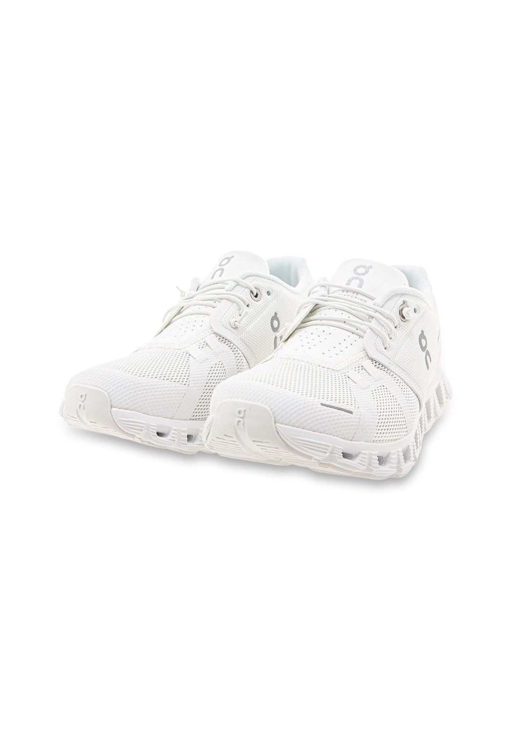 59.98373 W Cloud 5 undyed-white | Bildmaterial bereitgestellt von SHOES.PLEASE.