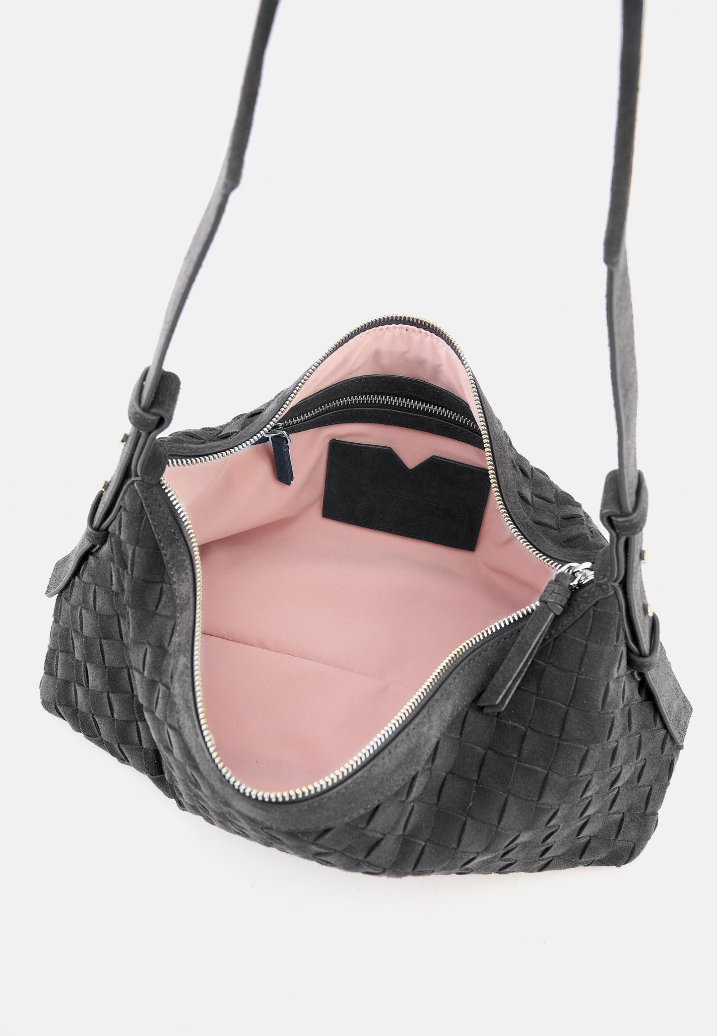 MARIE BAGUETTE WEAVE COZY asphalte | Bildmaterial bereitgestellt von SHOES.PLEASE.