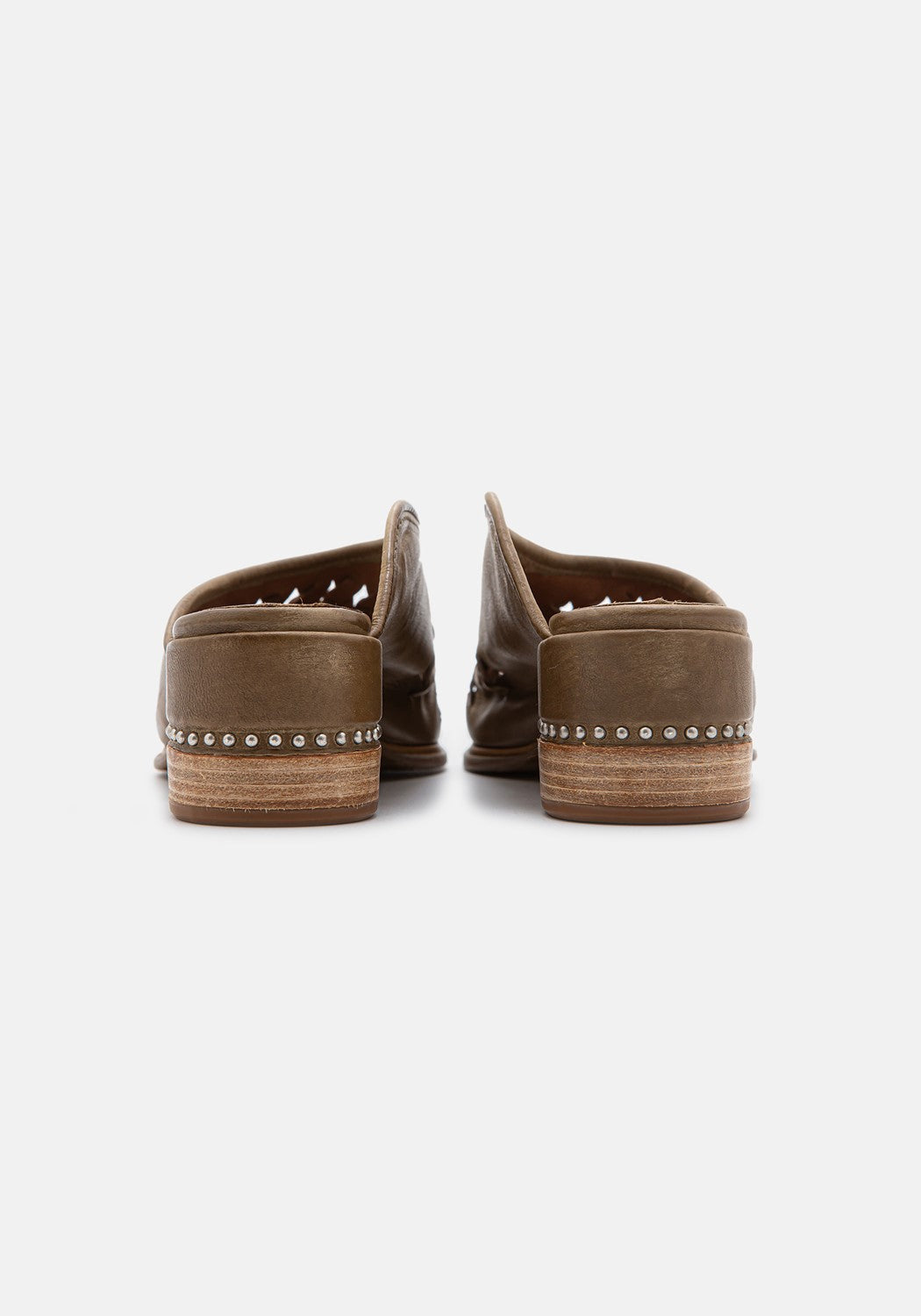 672024-0101-6487 africa | Bildmaterial bereitgestellt von SHOES.PLEASE.