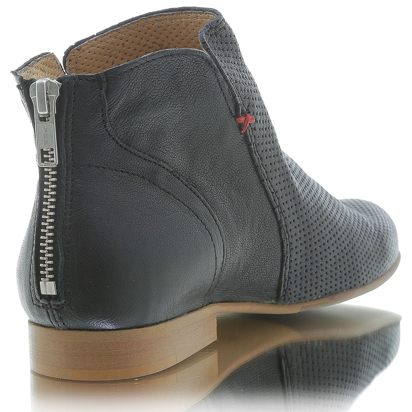 Ivy 3 black | Bildmaterial bereitgestellt von SHOES.PLEASE.