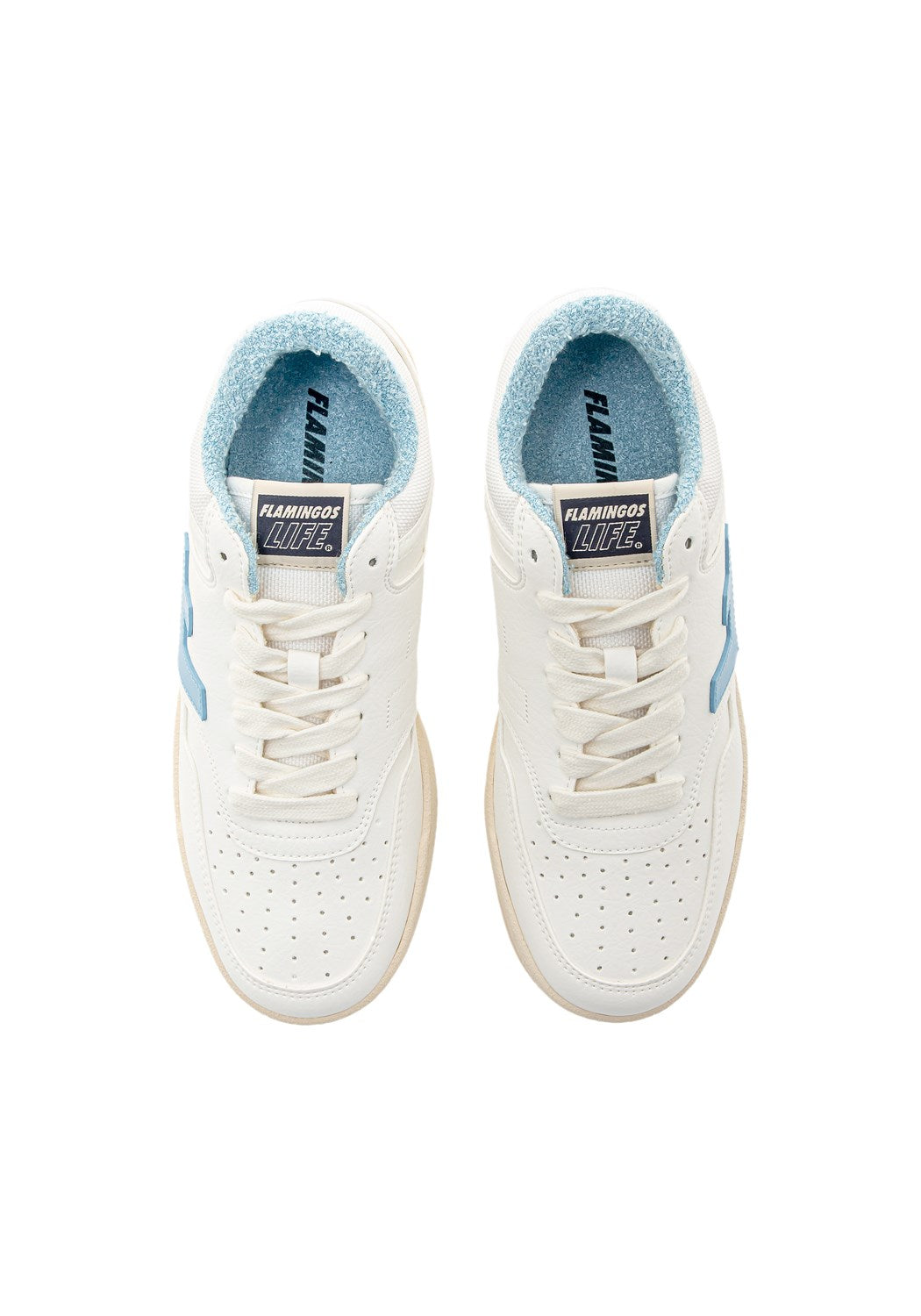 Retro 90s white sky cream | Bildmaterial bereitgestellt von SHOES.PLEASE.