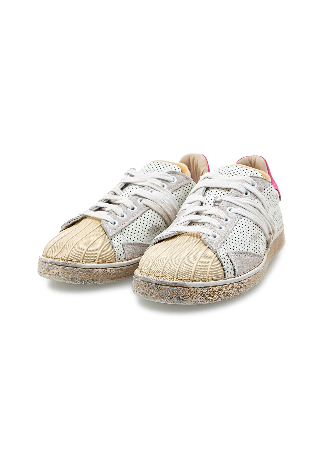 Stripeless Ultimate Atari white/flou pin | Bildmaterial bereitgestellt von SHOES.PLEASE.