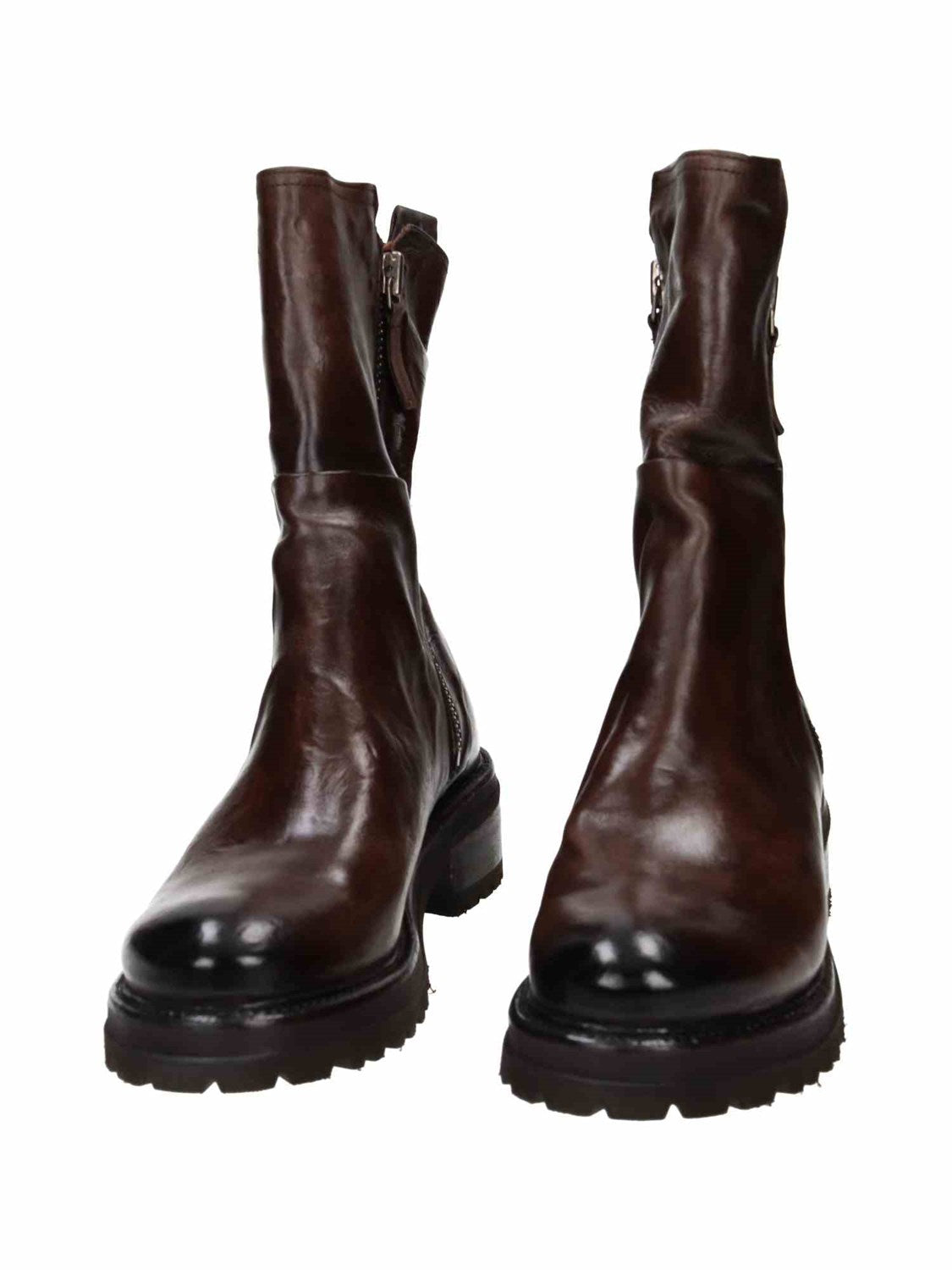 241W42009C8 Todi washed 432 testa | Bildmaterial bereitgestellt von SHOES.PLEASE.