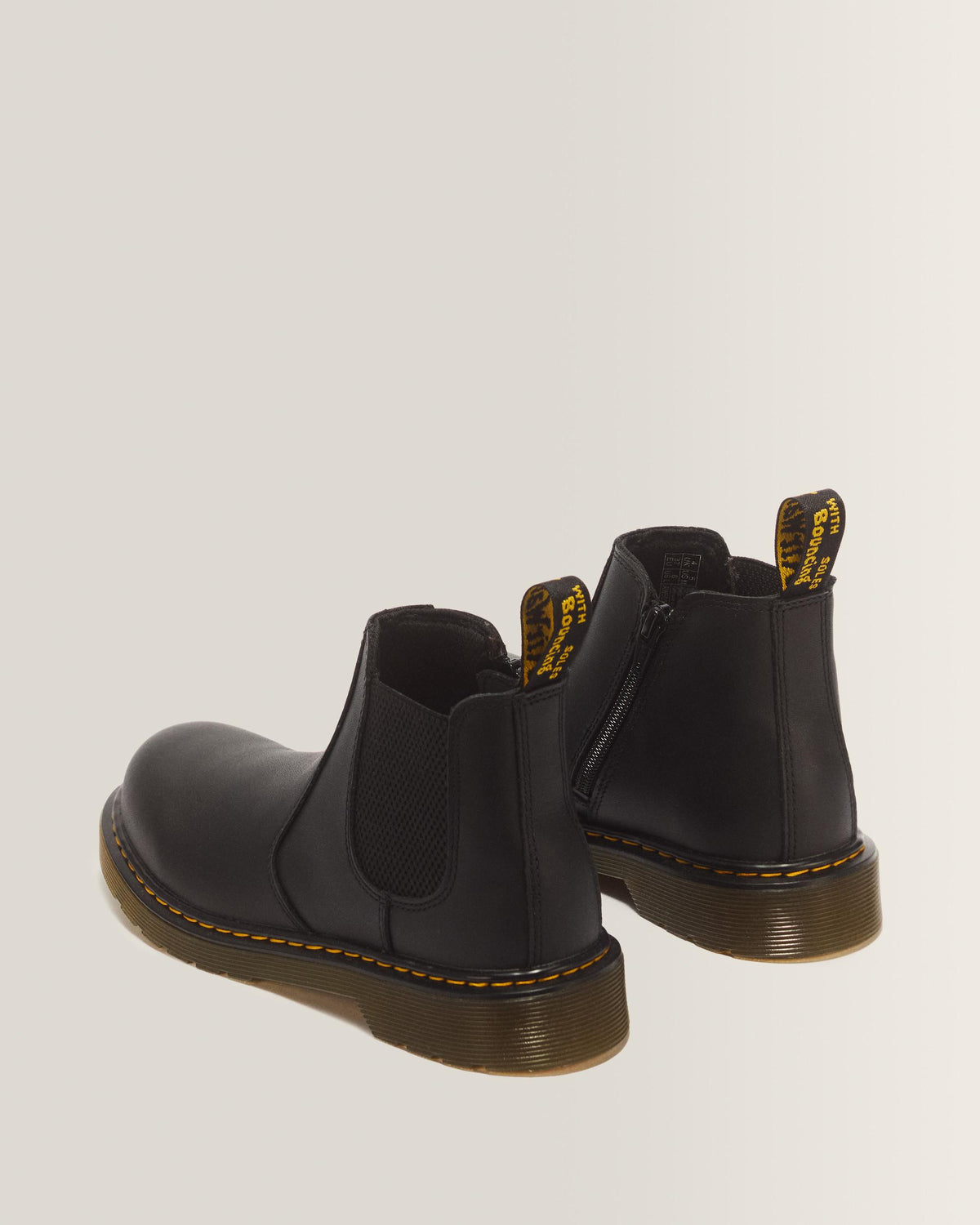 2976 Y Black Softy T black | Bildmaterial bereitgestellt von SHOES.PLEASE.