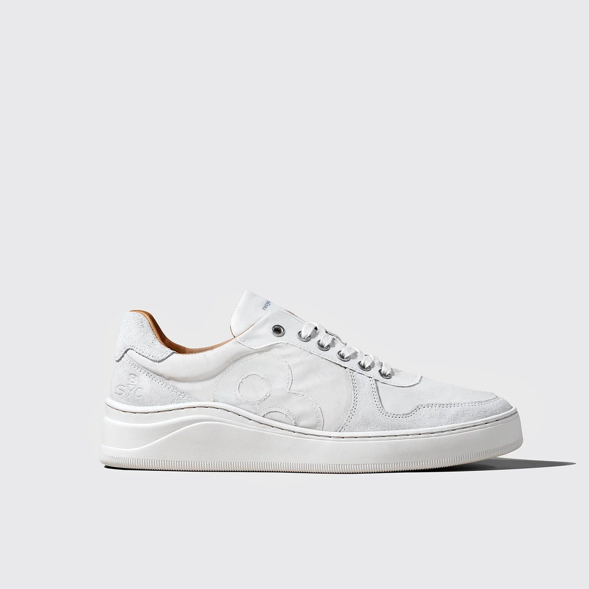 Galapagos Island offwhite | Bildmaterial bereitgestellt von SHOES.PLEASE.