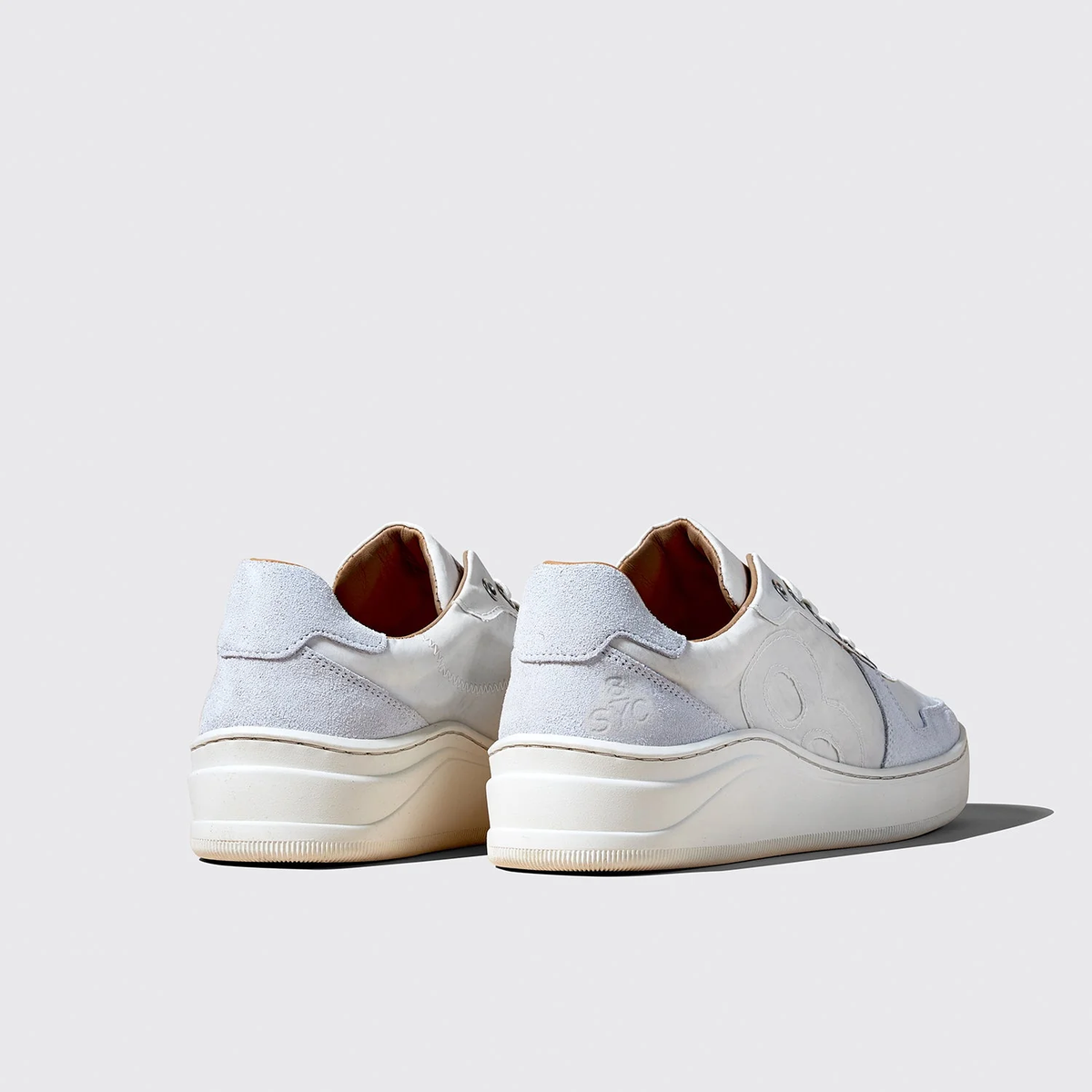 Galapagos Island offwhite | Bildmaterial bereitgestellt von SHOES.PLEASE.