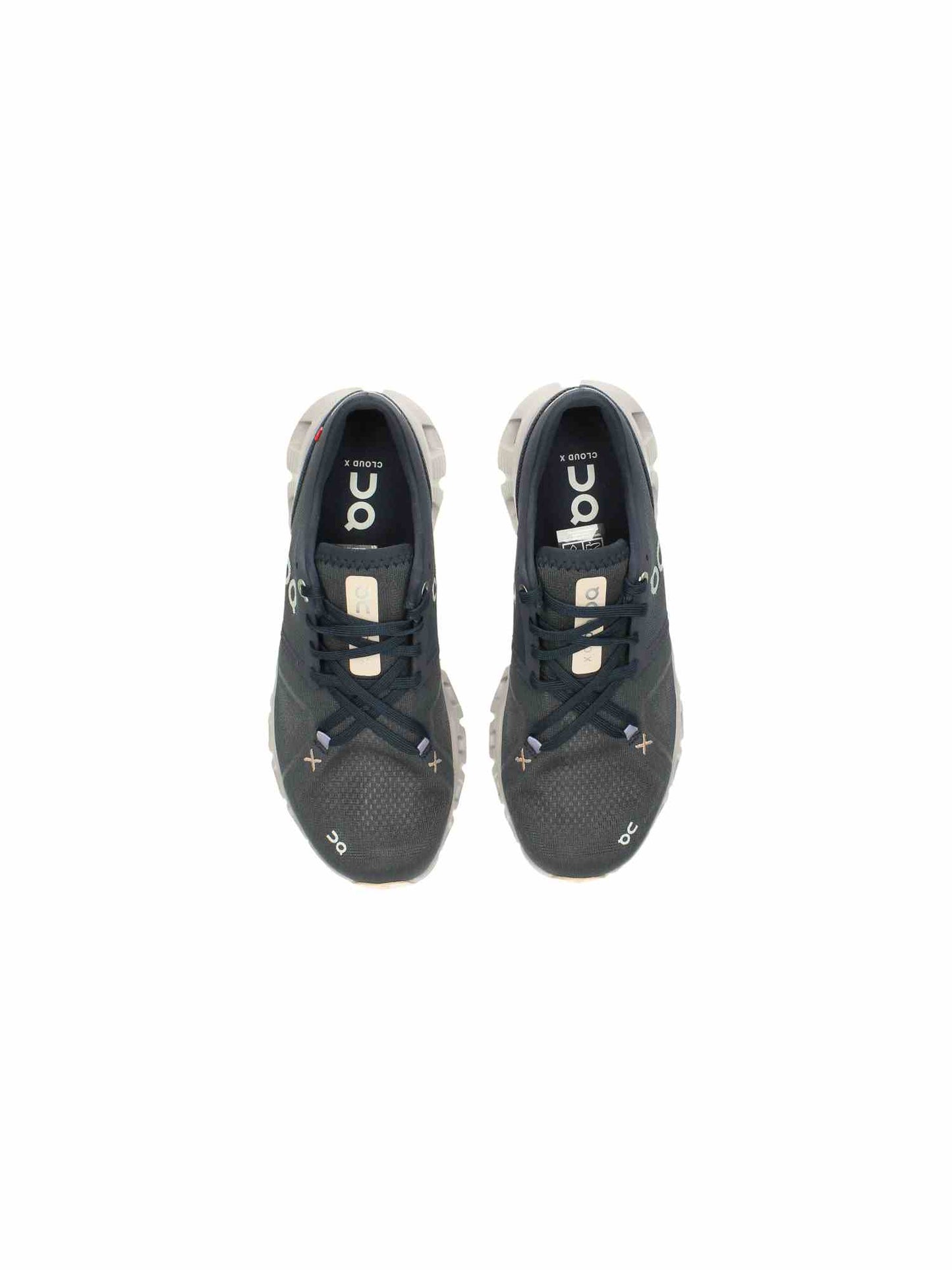 60.98097 W Cloud X 3 iron/fade | Bildmaterial bereitgestellt von SHOES.PLEASE.