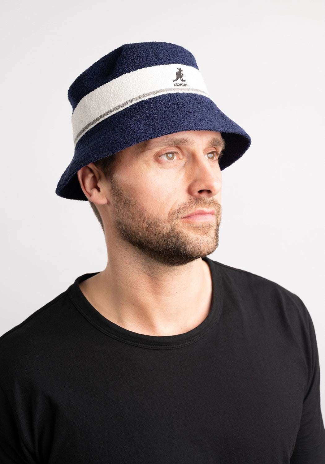 Bermuda Stripe Bucket navy | Bildmaterial bereitgestellt von SHOES.PLEASE.