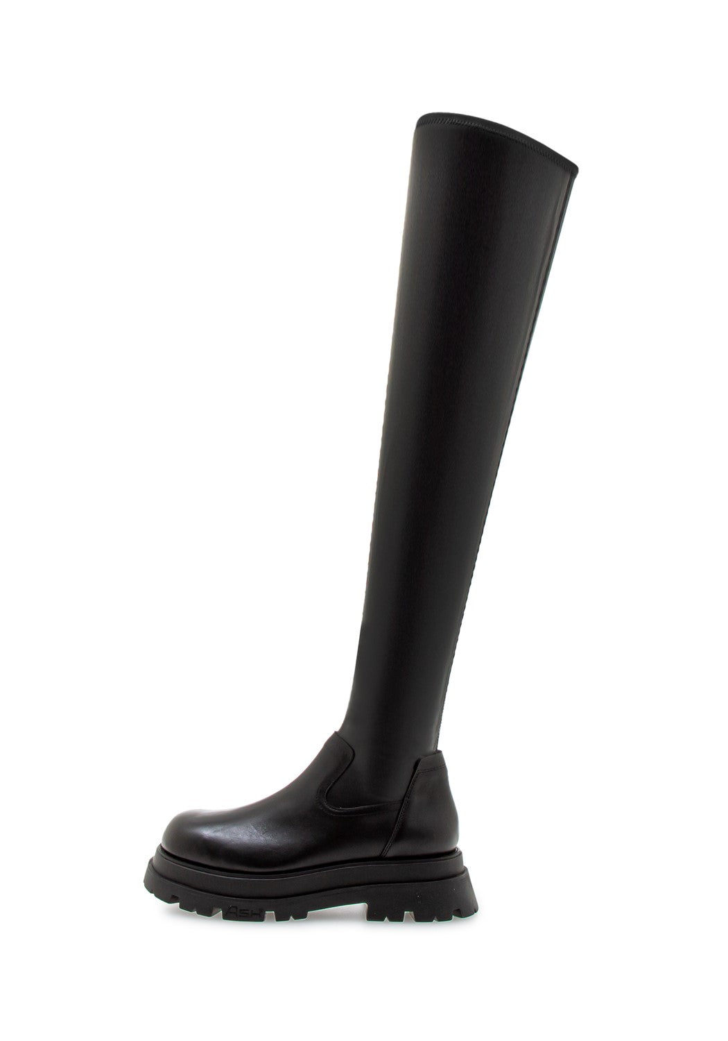 Ash| Bildmaterial bereitgestellt von SHOES.PLEASE.
