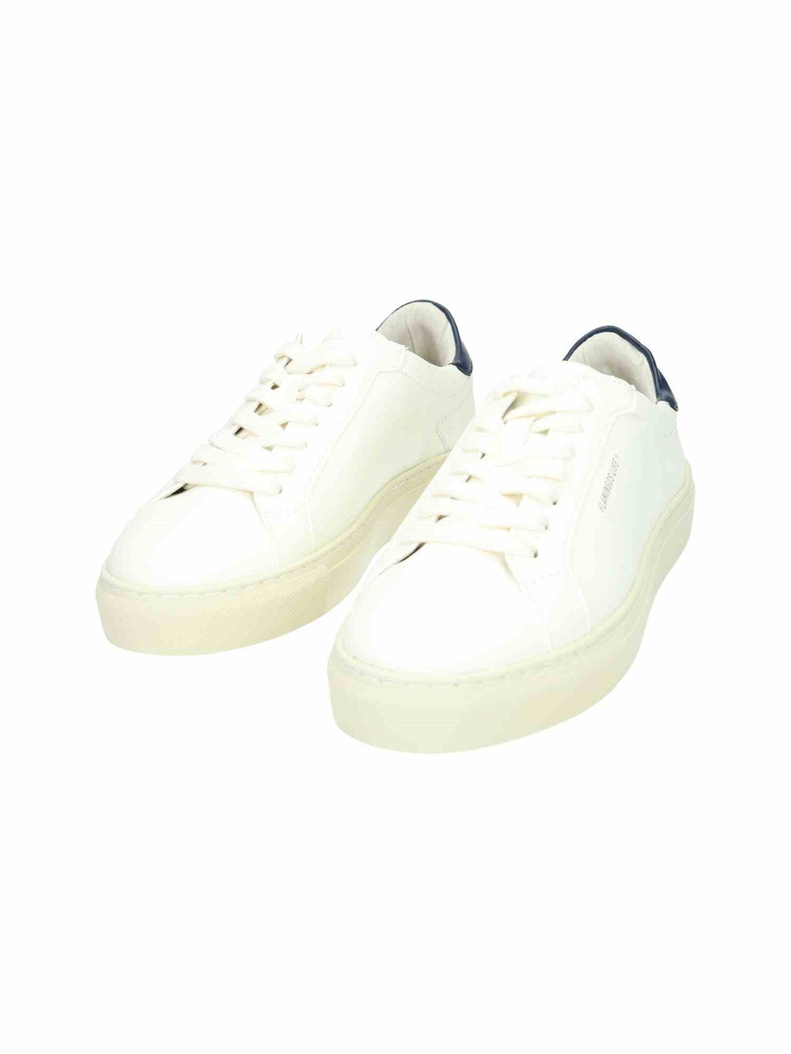 Hampton Court white indigo | Bildmaterial bereitgestellt von SHOES.PLEASE.