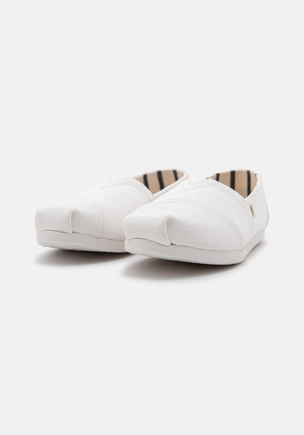 10015757 WM Heritage Canvas white | Bildmaterial bereitgestellt von SHOES.PLEASE.