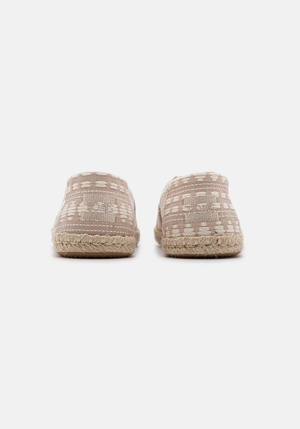 10016266 WM Woven macadamia global | Bildmaterial bereitgestellt von SHOES.PLEASE.
