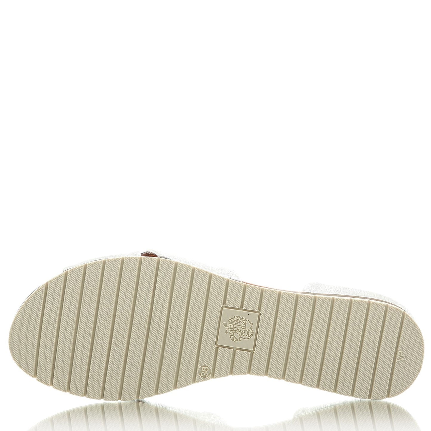 Chiusi 19 plata | Bildmaterial bereitgestellt von SHOES.PLEASE.