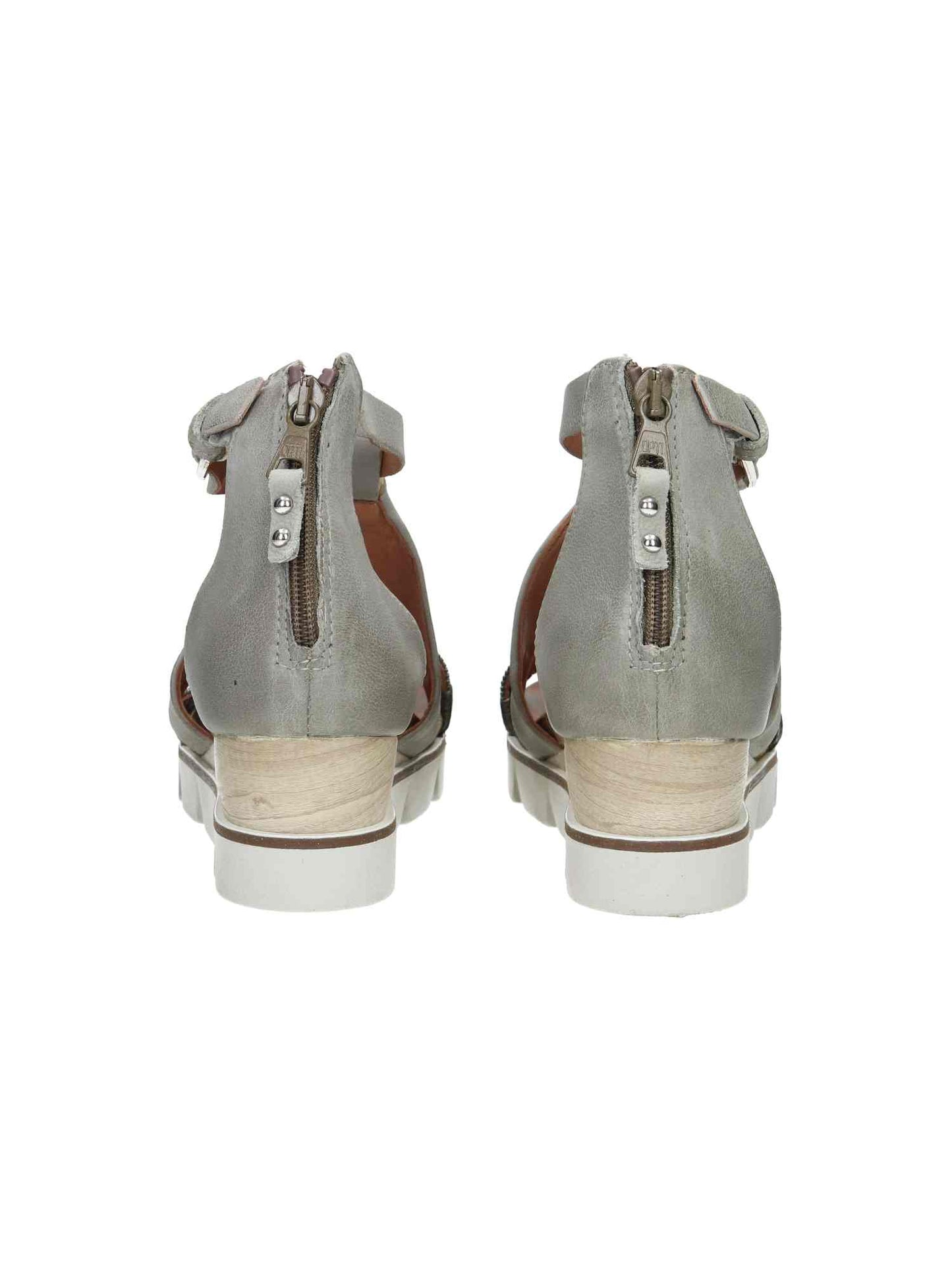 866026-0501-0001 medusa | Bildmaterial bereitgestellt von SHOES.PLEASE.
