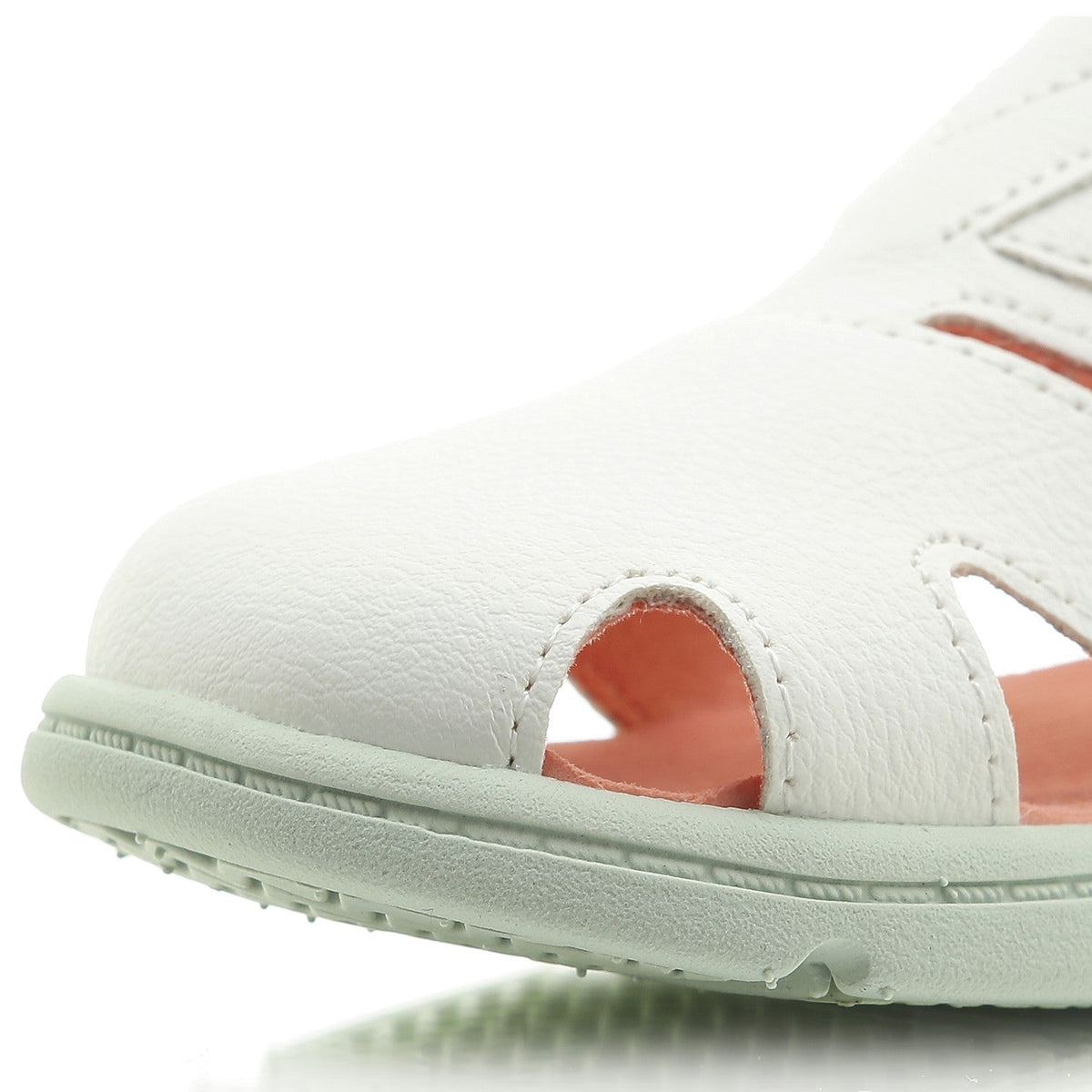 10015329 Tiny Synthetic Suede CAITY whit | Bildmaterial bereitgestellt von SHOES.PLEASE.