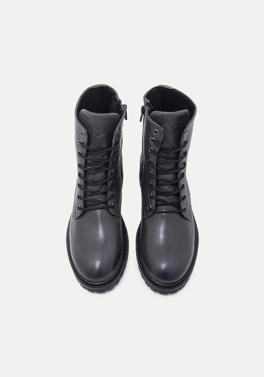 Sunny Boot dark grey | Bildmaterial bereitgestellt von SHOES.PLEASE.