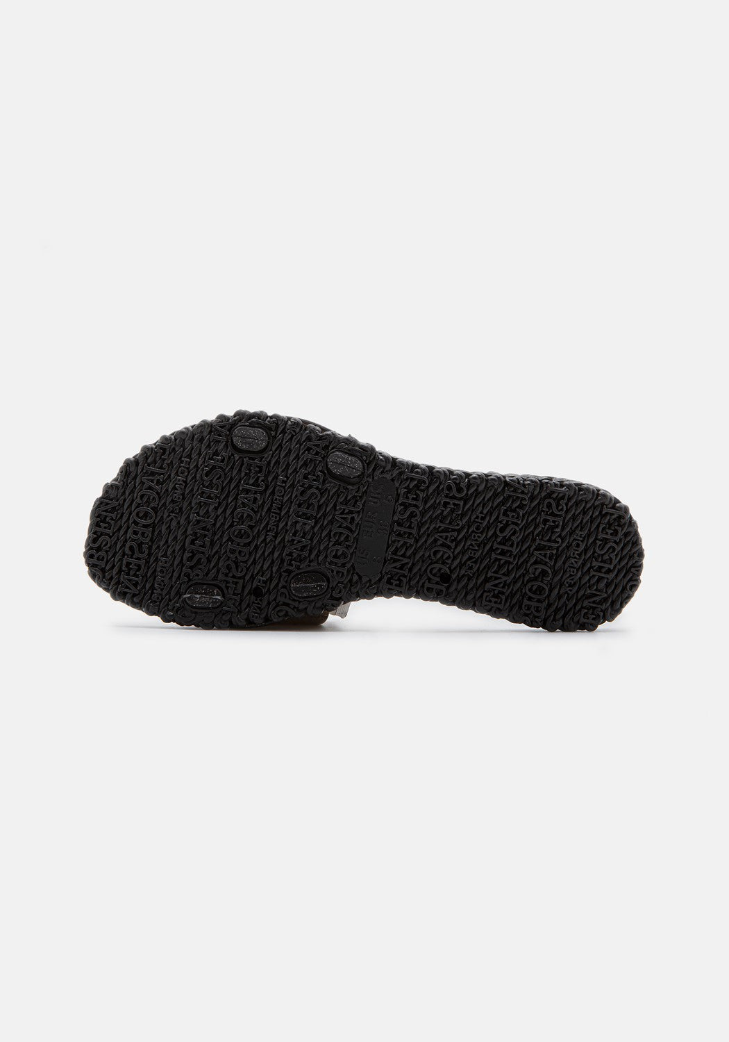 Slip On Flip Flops black DEFEKT | Bildmaterial bereitgestellt von SHOES.PLEASE.