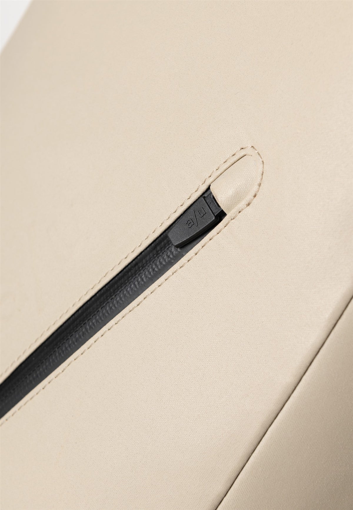Kumotsu RE Rucksack dust | Bildmaterial bereitgestellt von SHOES.PLEASE.