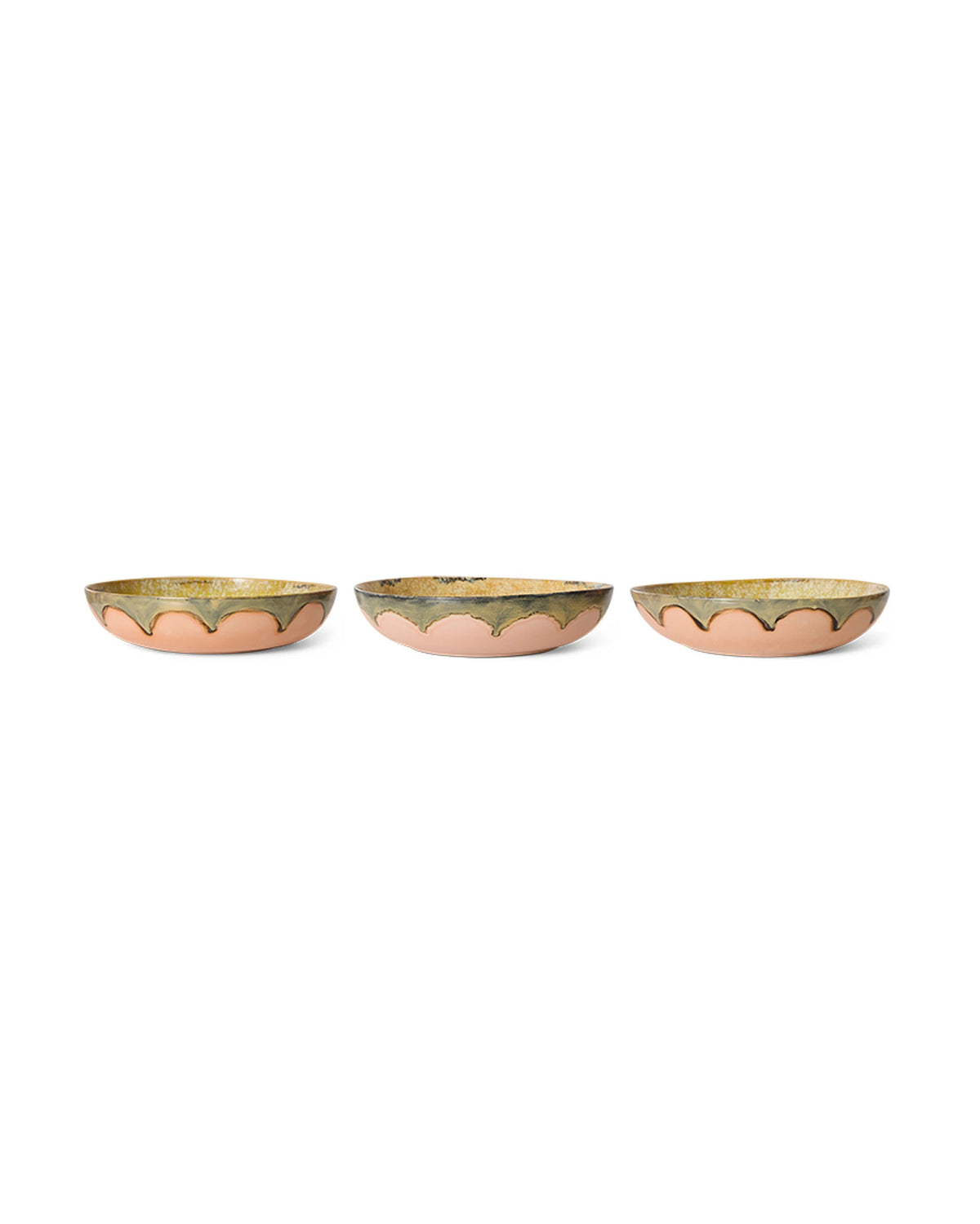 70s ceramics salad bowl sunflower | Bildmaterial bereitgestellt von SHOES.PLEASE.