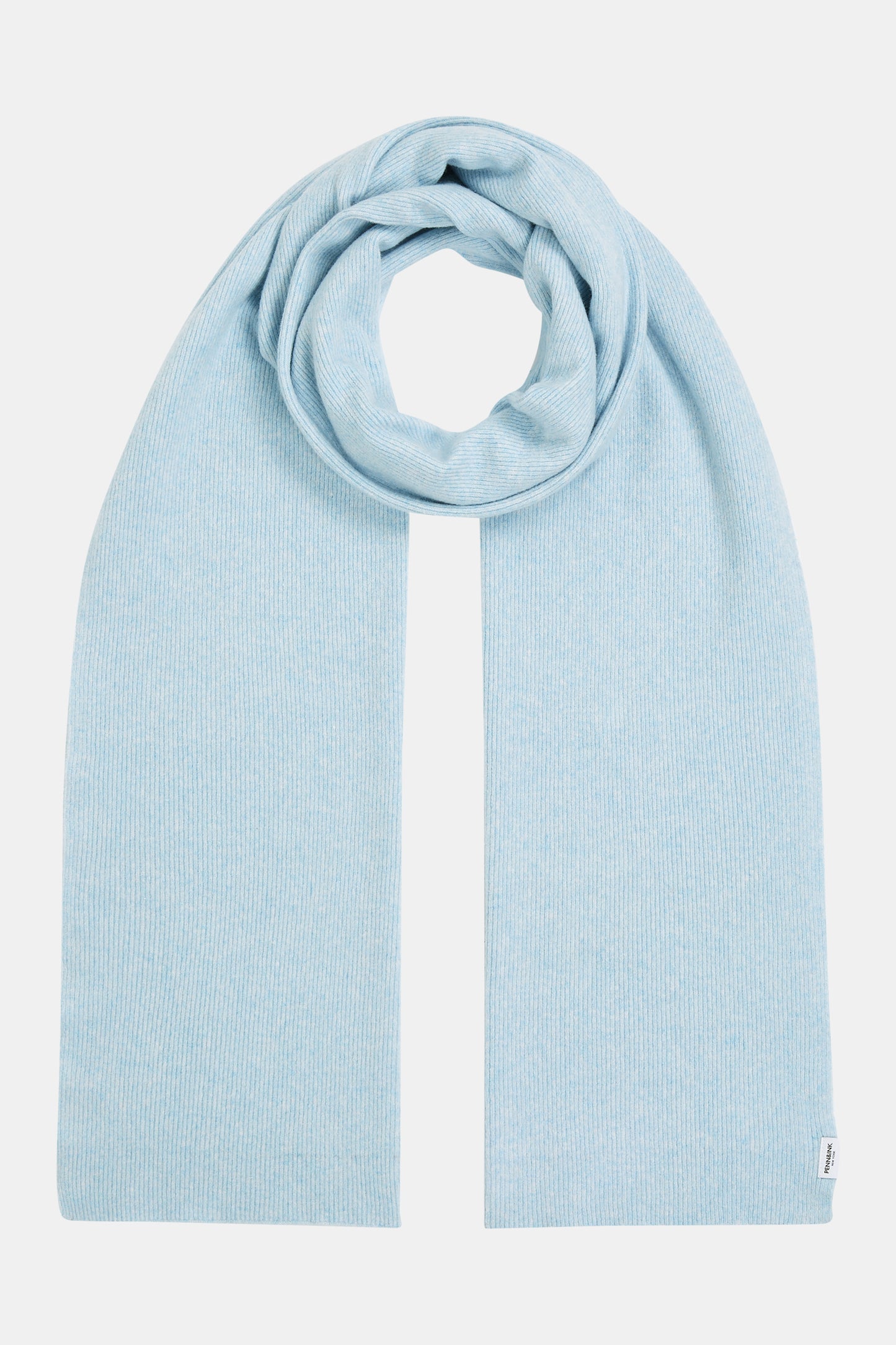 Scarf sky | Bildmaterial bereitgestellt von SHOES.PLEASE.
