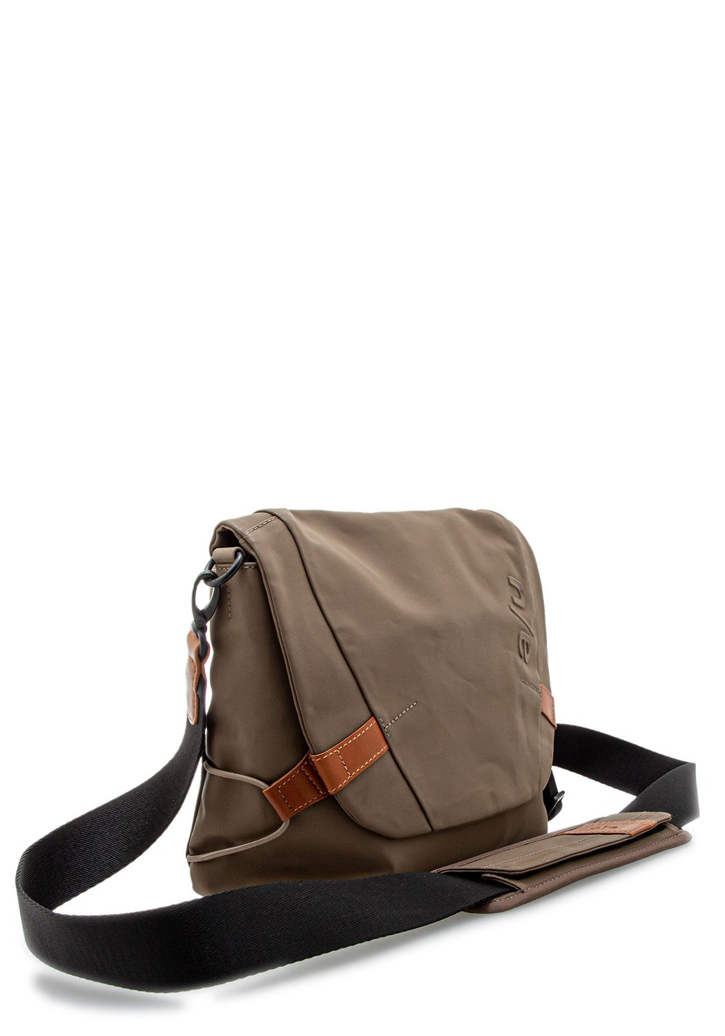 Sendai Umhängetasche walnut | Bildmaterial bereitgestellt von SHOES.PLEASE.