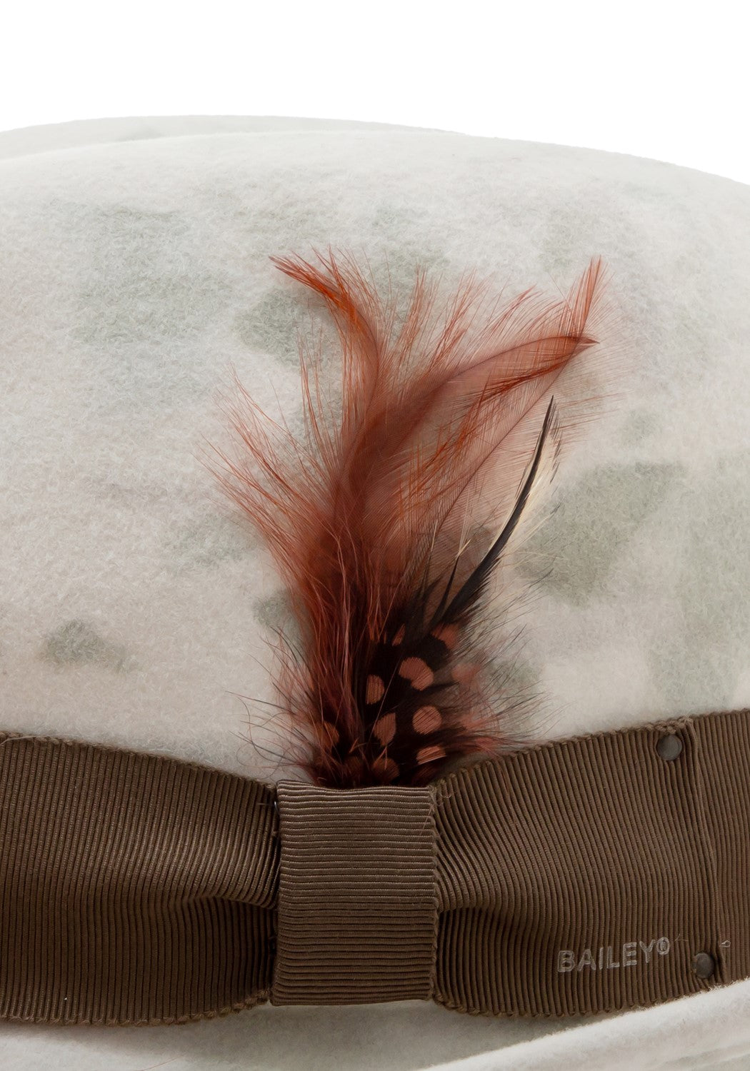 Tino contrapposto | Bildmaterial bereitgestellt von SHOES.PLEASE.