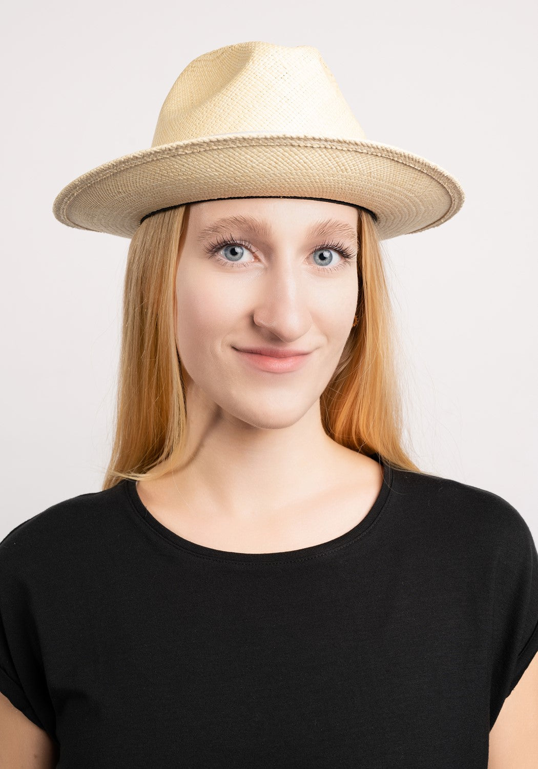 Cuban Panama natural/vintage blue | Bildmaterial bereitgestellt von SHOES.PLEASE.