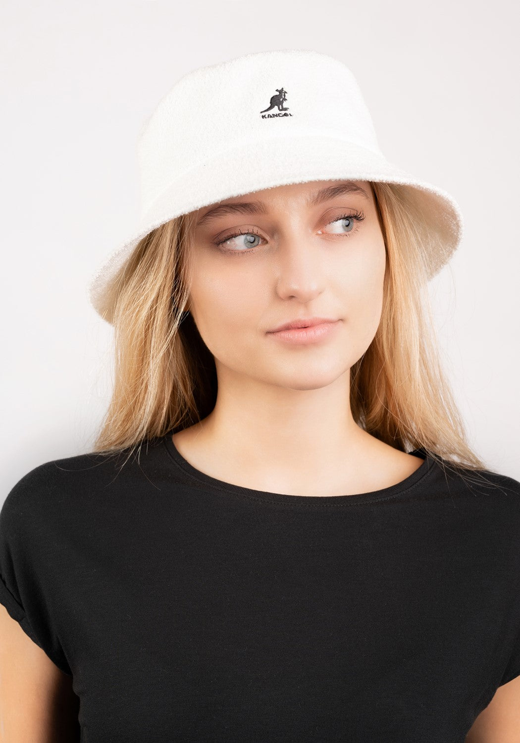 Bermuda Bucket white | Bildmaterial bereitgestellt von SHOES.PLEASE.