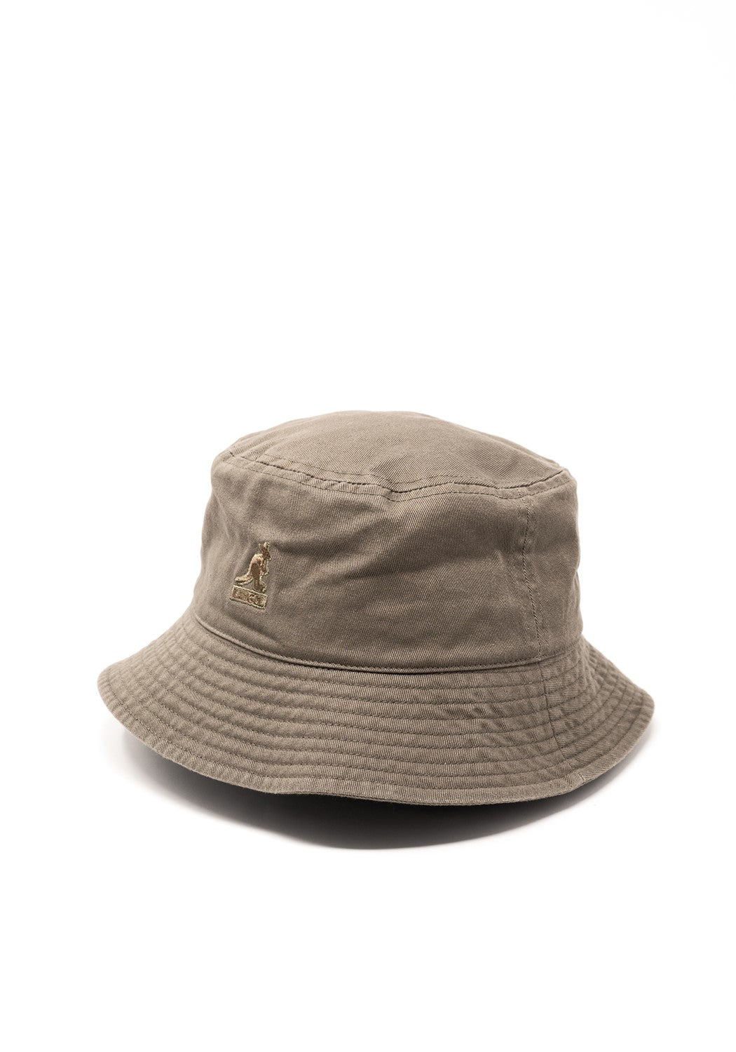 Washed Bucket smog | Bildmaterial bereitgestellt von SHOES.PLEASE.